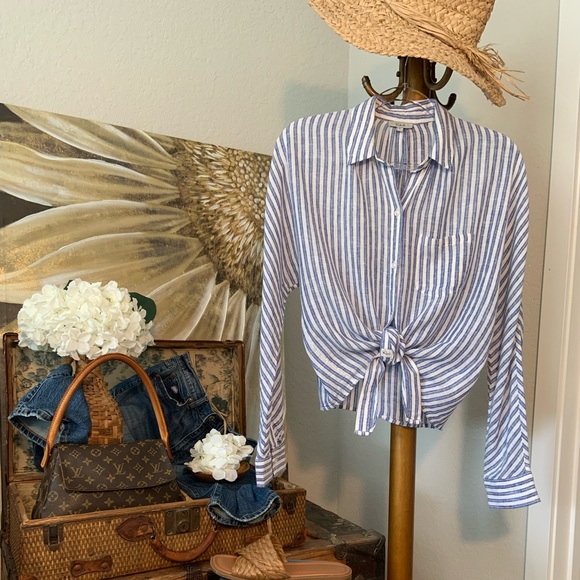 RAILS Rylan top in Atlas Stripe. Long sleeves, patch pockets, adjustable tie hem - Picture 2 of 9